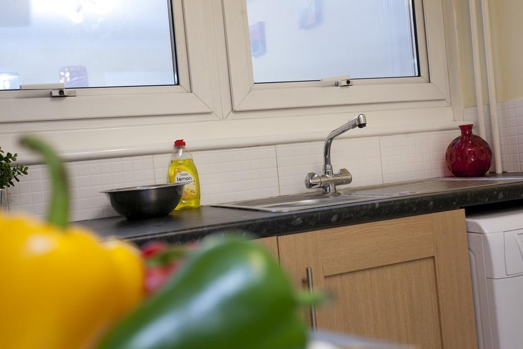 Victoria Centre Apartments In The Victoria Centre Shopping Centre - Nottingham City Centre - 24 Hour Access - Most Central Location, Kitchen - Sunday Check-Out 1Pm - Opposite Hilton By Restaurants & Shops - Outdoor Parking Cars Or Vans Five Pounds A Bagian luar foto