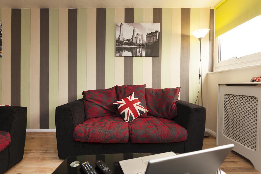 Victoria Centre Apartments In The Victoria Centre Shopping Centre - Nottingham City Centre - 24 Hour Access - Most Central Location, Kitchen - Sunday Check-Out 1Pm - Opposite Hilton By Restaurants & Shops - Outdoor Parking Cars Or Vans Five Pounds A Bagian luar foto