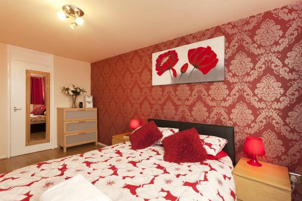 Victoria Centre Apartments In The Victoria Centre Shopping Centre - Nottingham City Centre - 24 Hour Access - Most Central Location, Kitchen - Sunday Check-Out 1Pm - Opposite Hilton By Restaurants & Shops - Outdoor Parking Cars Or Vans Five Pounds A Bagian luar foto