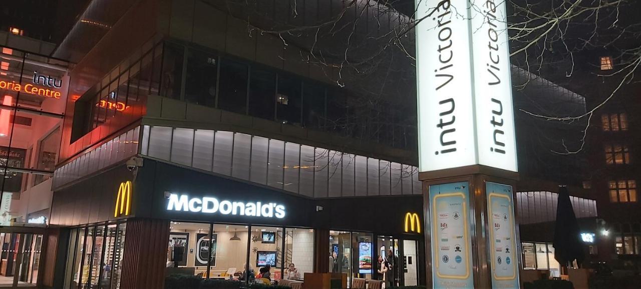 Victoria Centre Apartments In The Victoria Centre Shopping Centre - Nottingham City Centre - 24 Hour Access - Most Central Location, Kitchen - Sunday Check-Out 1Pm - Opposite Hilton By Restaurants & Shops - Outdoor Parking Cars Or Vans Five Pounds A Bagian luar foto